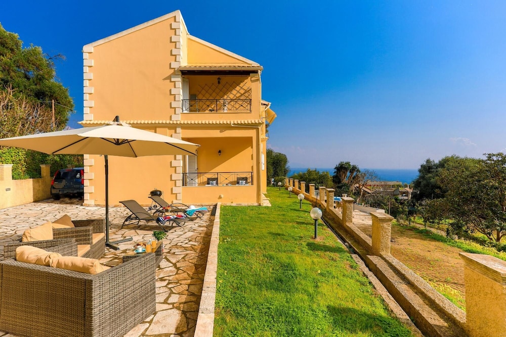 Hotel Perama — hotel in Perama