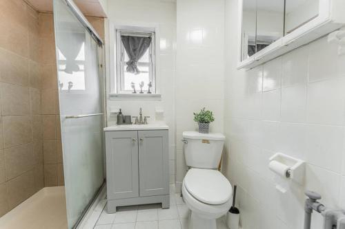 Nyc Train Ewr Liberty Park 1 — 4-Star Luxury Hotel in Bayonne, United States