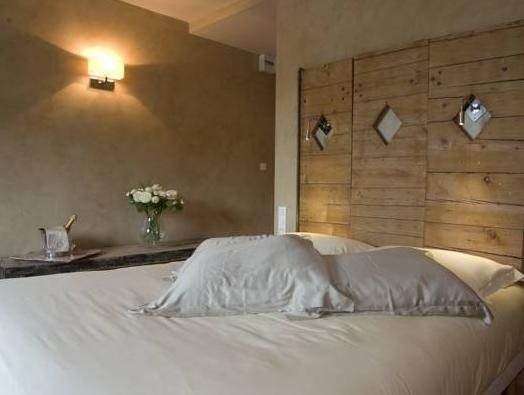 Charme & Business Ho Tel Lyon — hotel in Limonest