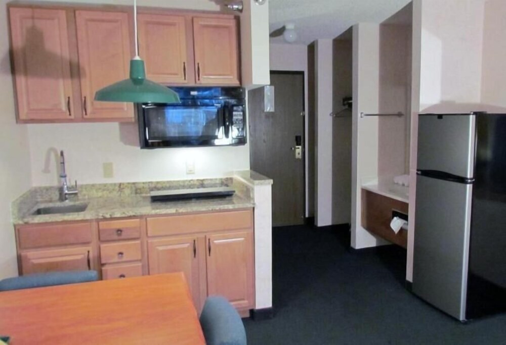 Arapahoe Inn - photo 13