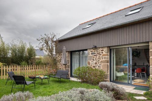 Dom Jelenia 1km de la plage in Cancale, France