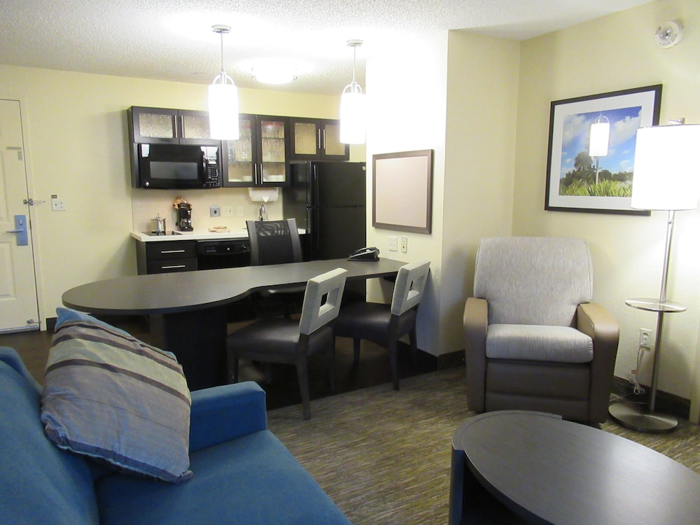 Candlewood Suites Lake Mary an IHG Hotel - photo 5