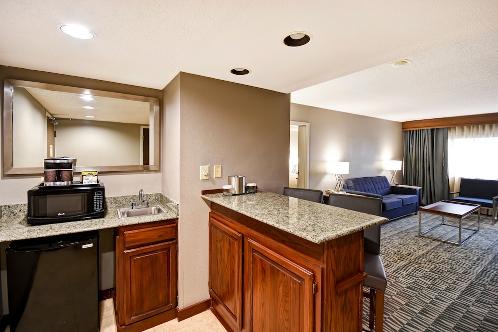 DoubleTree By Hilton Hotel Augusta - photo 14