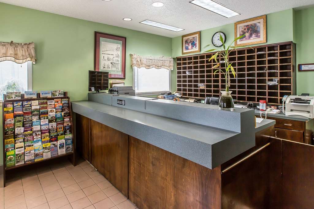 Suburban Extended Stay Abercorn - photo 9
