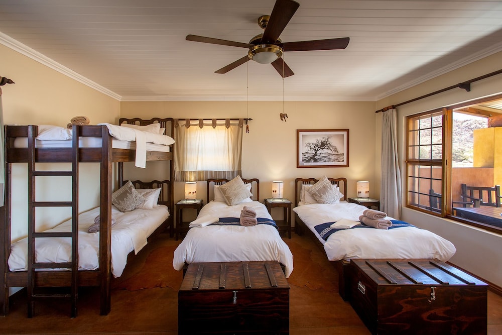Klein Aus Vista Desert Horse Inn — Luderitz — photo 5