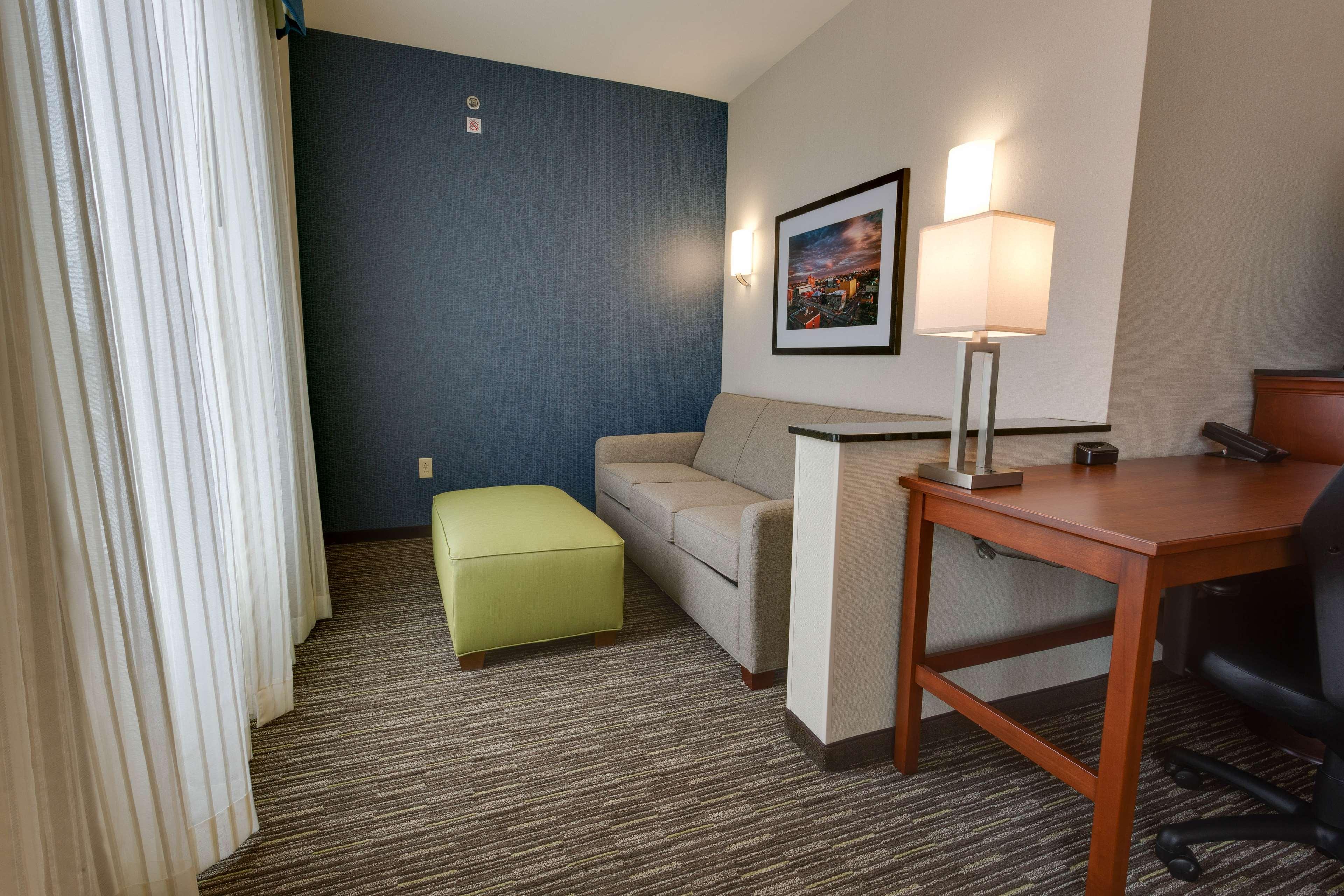 Howard Johnson Inn Columbia - photo 32