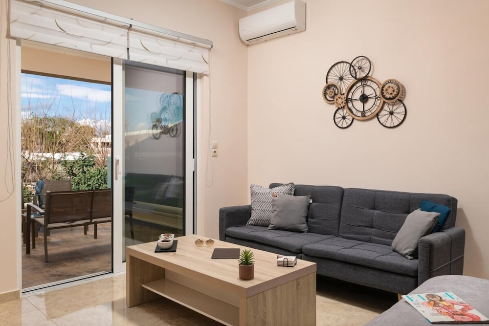 Harmony Apartment in Chania — 4-Star Luxury Hotel in Chania, Greece