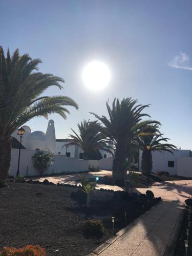 Villa Karisa — 4-Star Luxury Hotel in Playa Blanca, Spain