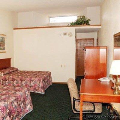 Lehrs Motel Augusta - photo 20