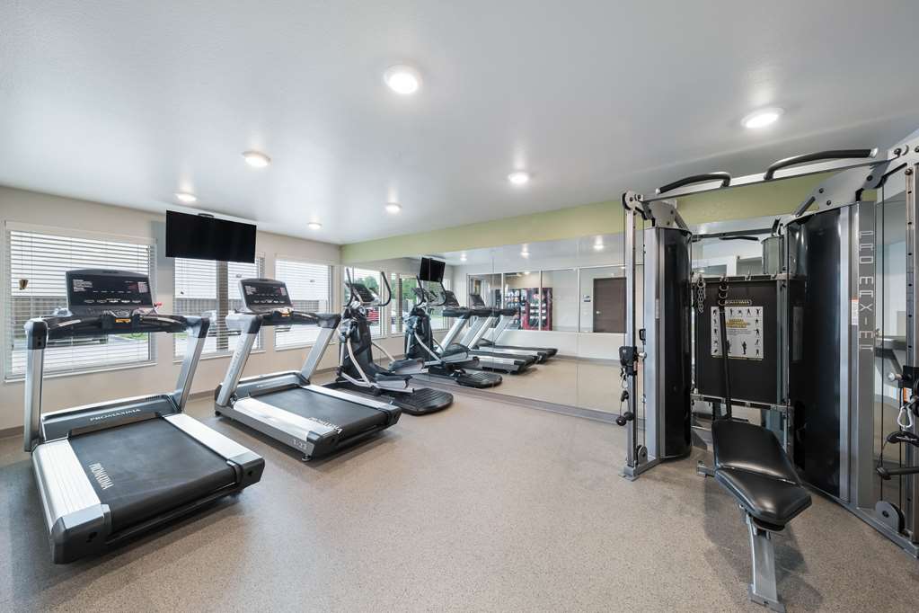 WoodSpring Suites Dallas Plano Central Legacy Drive - photo 31