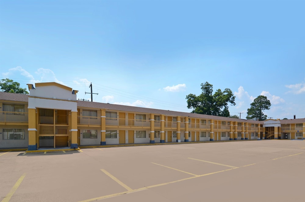 Americas Best Value Inn Alexandria - photo 21