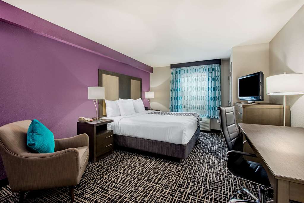 La Quinta Inn by Wyndham West Long Branch NJ Shore Area - photo 24