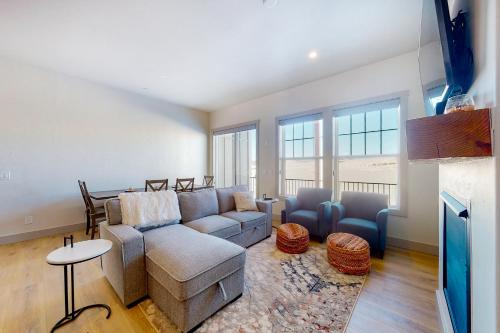 Eagle Ridge Retreat in Granby, United States