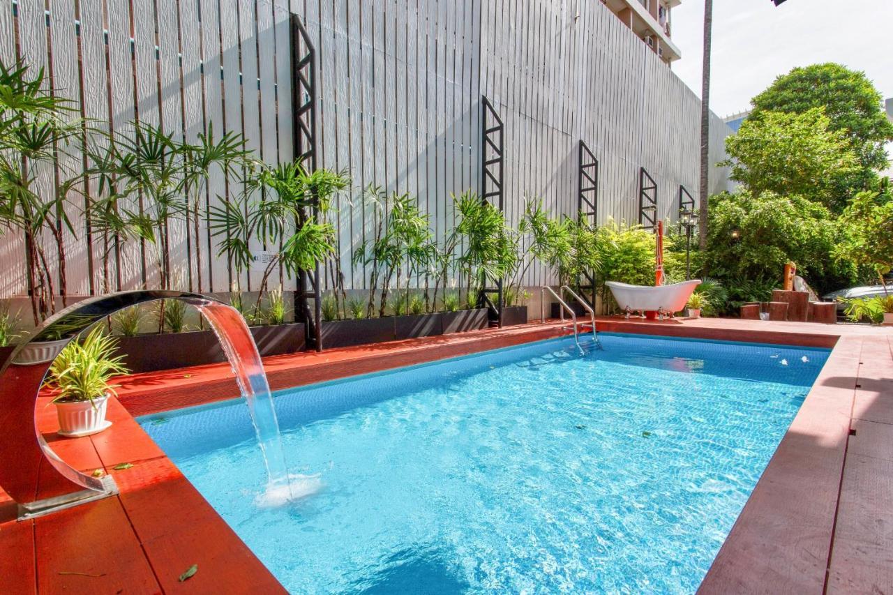Sathorn Private Pool Villa — 5-Star Luxury Hotel in Bangkok, Thailand