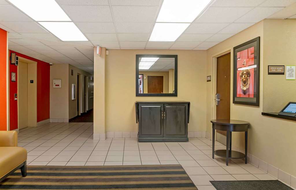 Extended Stay America Suites Detroit Madison Heights - photo 7
