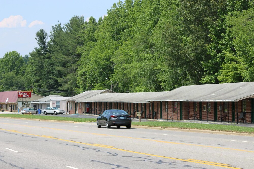 Relax Inn Franklin - photo 23