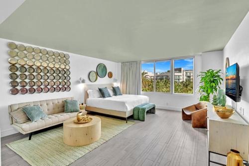 Brand New Mondrian Miami Beach Waterfront Condo — 4-Star Luxury Hotel in Miami Beach, United States