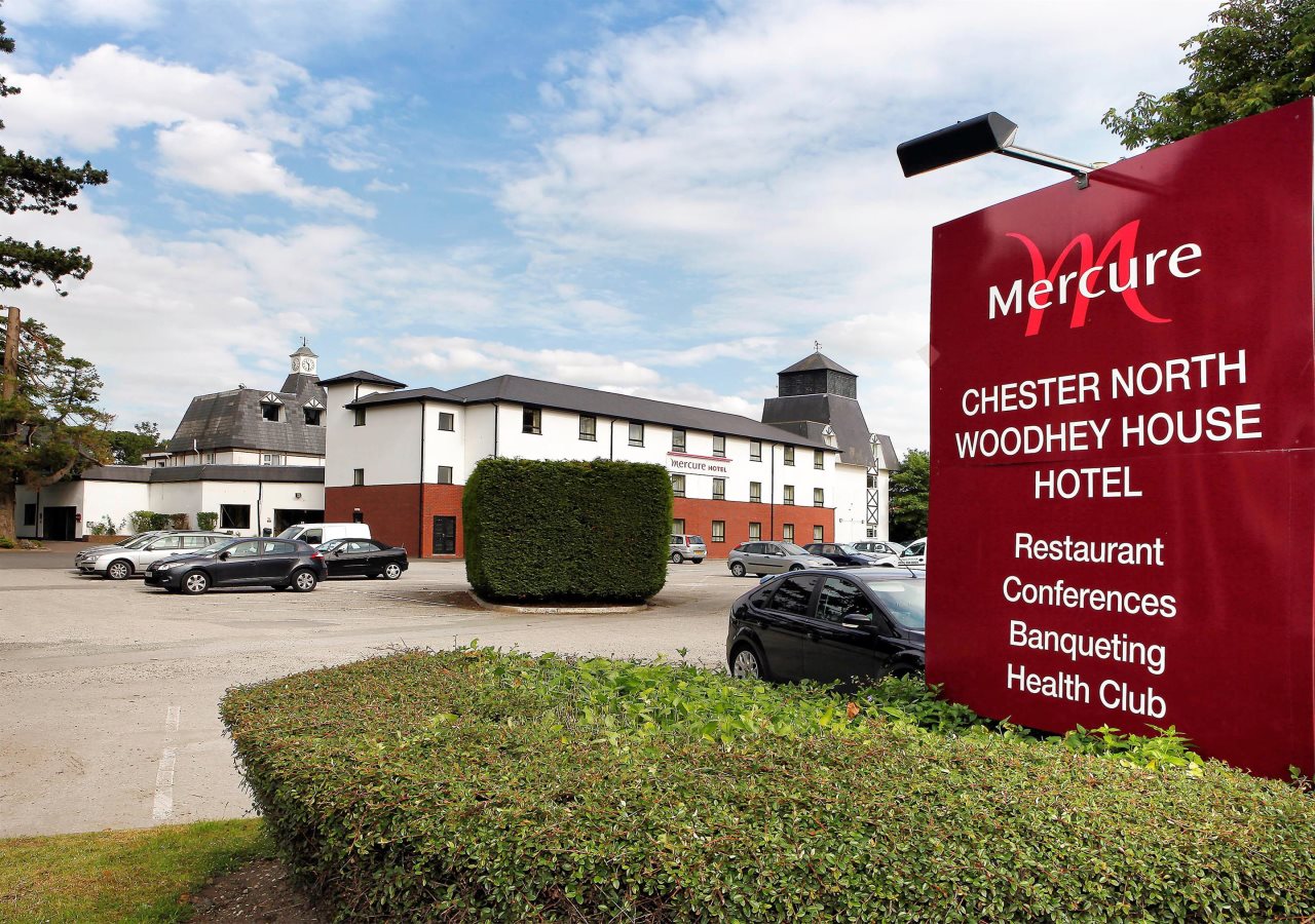 Mercure Chester North Woodhey House Hotel in Ellesmere Port, United Kingdom