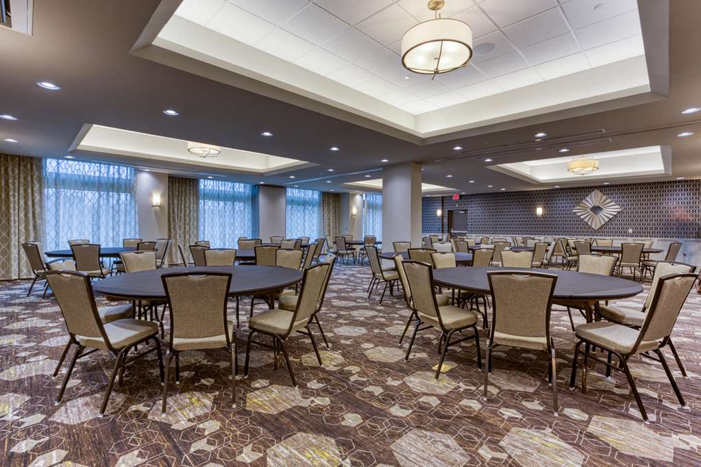Drury Inn & Suites Cleveland Beachwood - photo 39