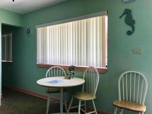 South Beach Inn - photo 8