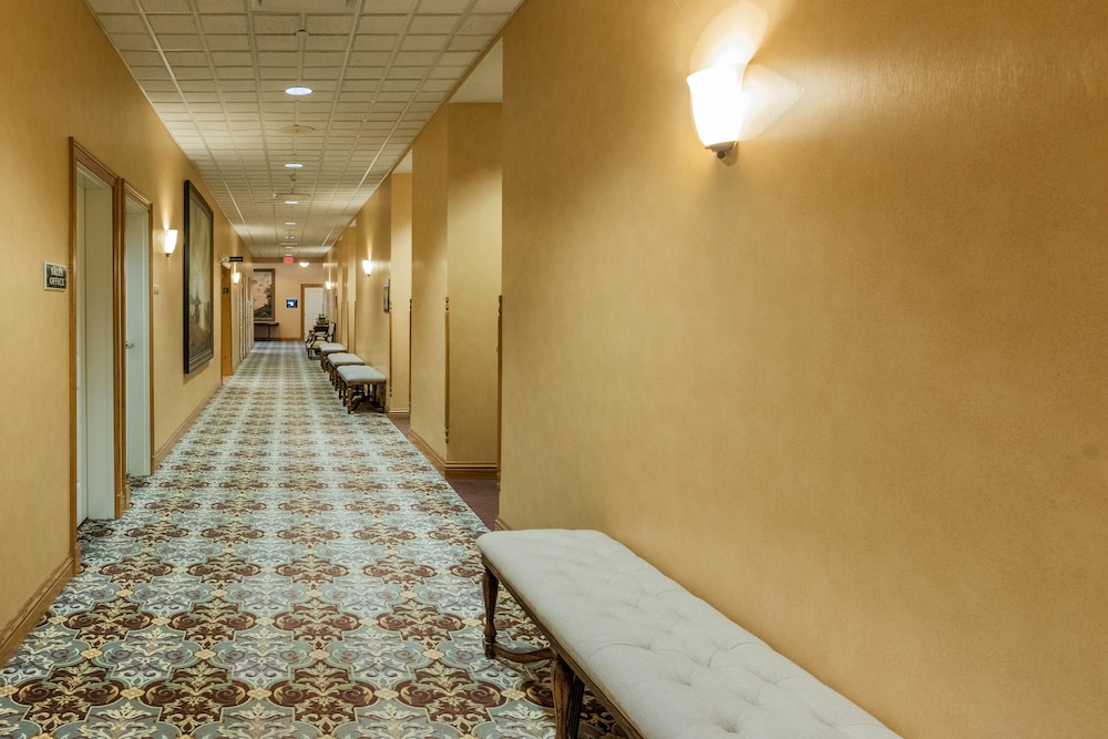 Natchez Grand Hotel & Suites On the River - photo 43