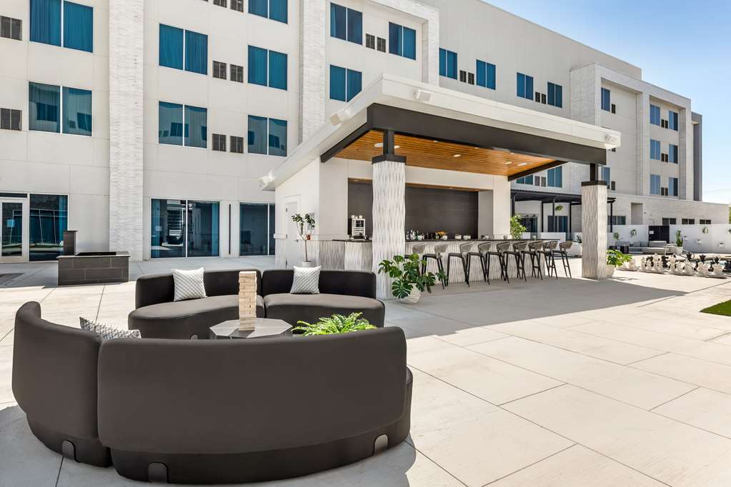 Cambria Hotel Waco University Riverfront - photo 37