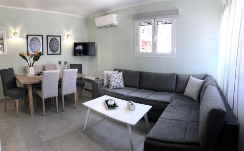 Strelitzia Apartments — 4-Star Luxury Hotel in Kefalonia, Greece