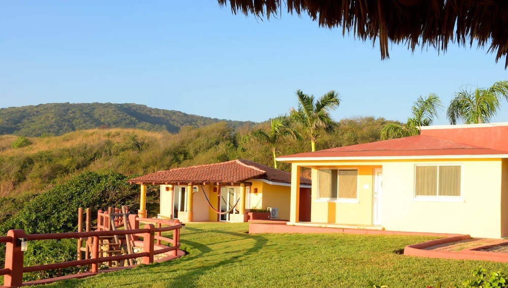 Hotel y Villas Partour Caleta in Lazaro Cardenas, Mexico