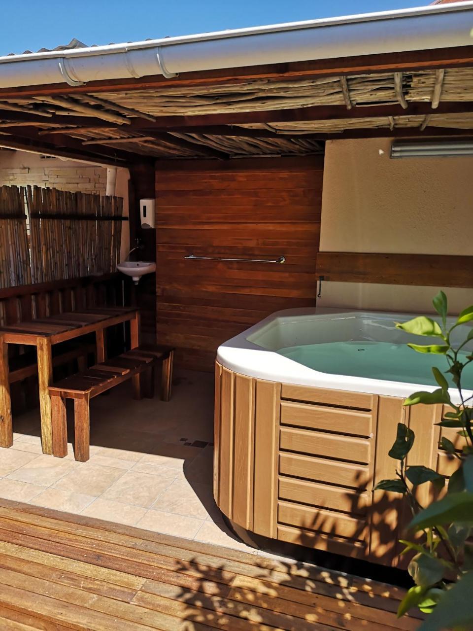 Bona Lodge