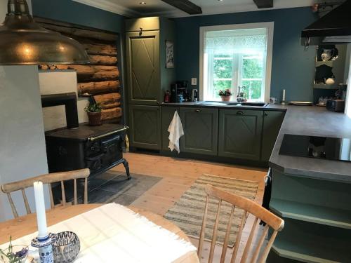 The Olav house from 1840 at farm Ellingbø — 4-Star Luxury Hotel in Vang, Norway