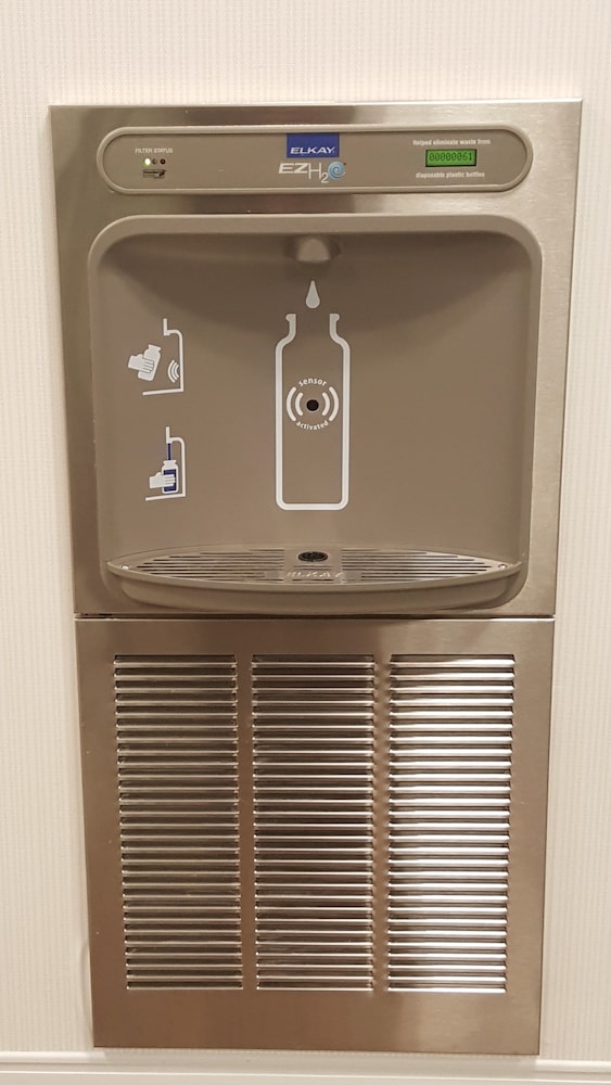 Holiday Inn Express & Suites Toledo West by IHG - photo 20