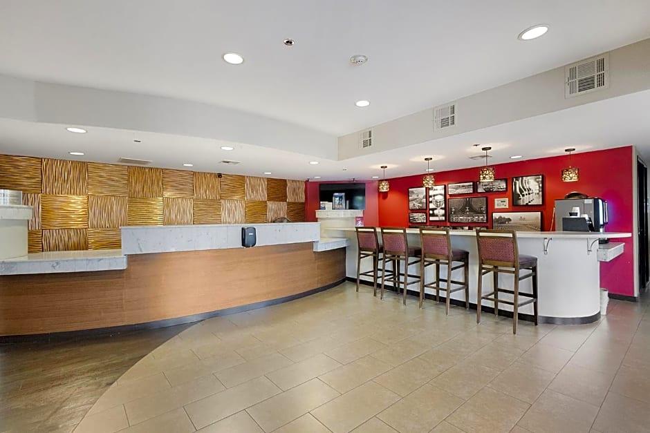 Americas Best Value Inn & Suites Wine Country Santa Rosa - photo 25