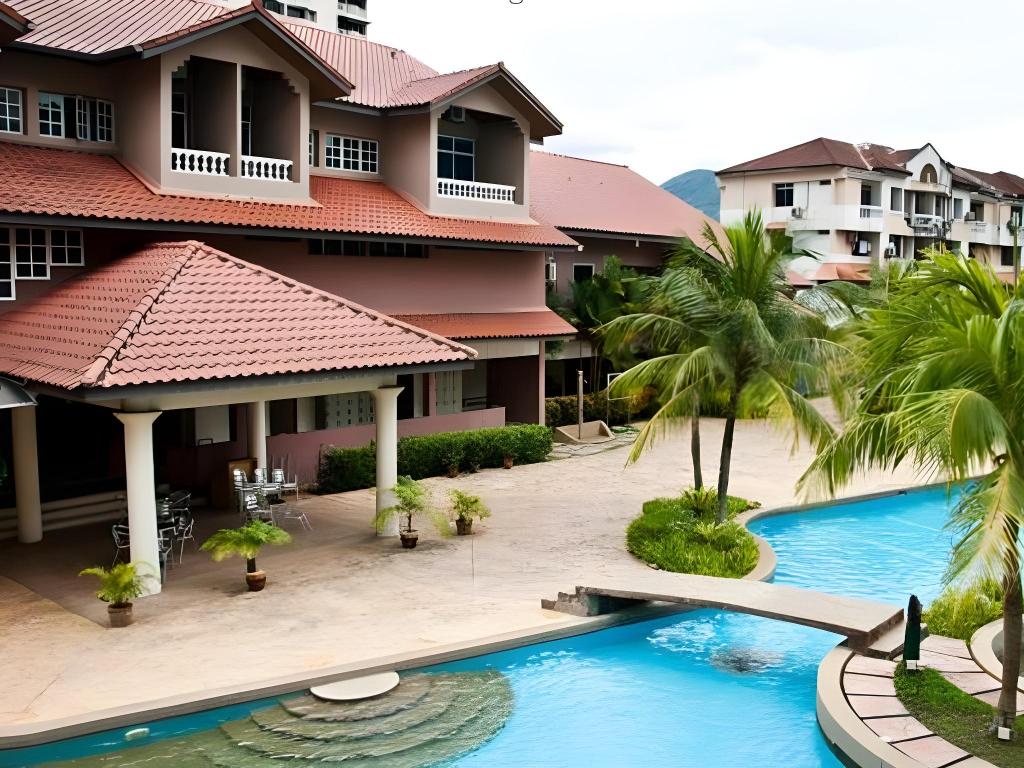 Lone Pine Resort - carbon neutral hotel in George Town