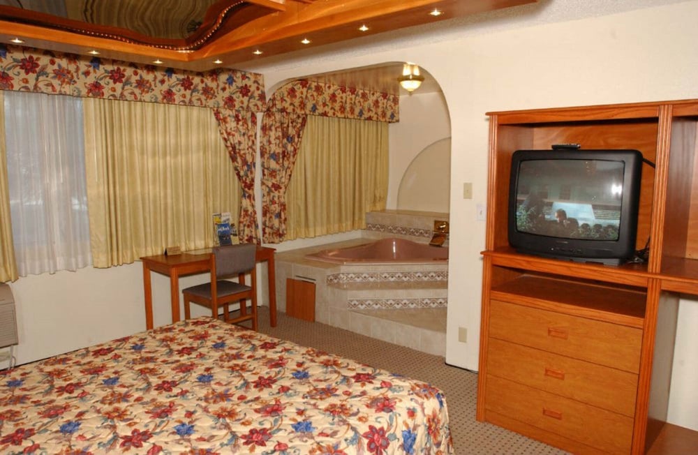 Vagabond Inn Long Beach - photo 13
