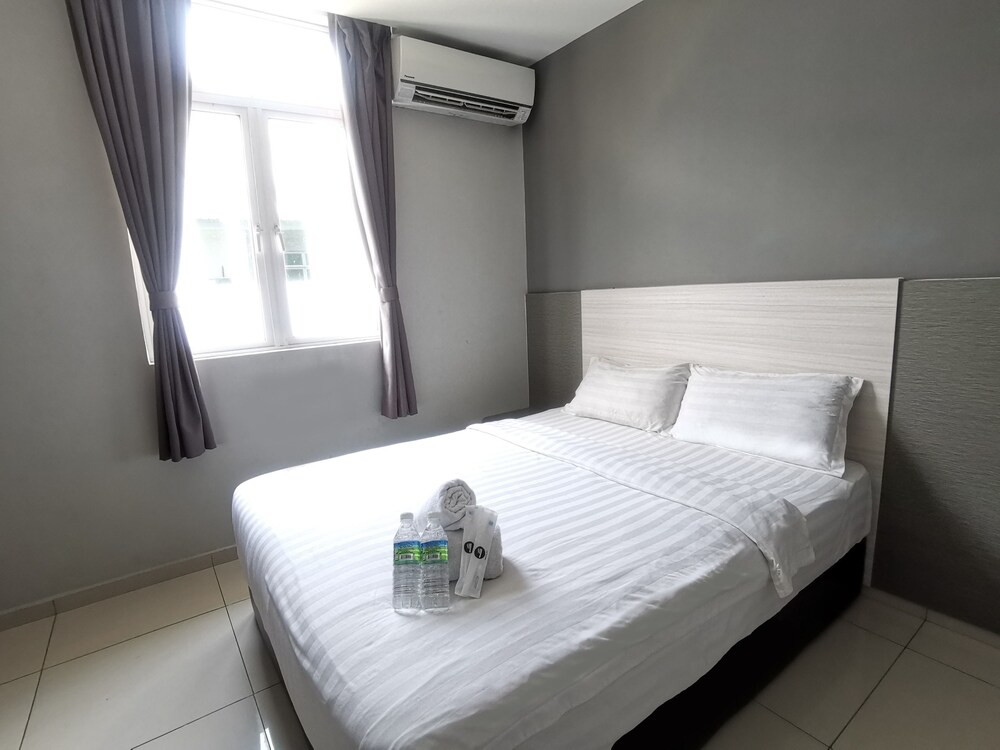 Pearl Hotel — hotel in Alor Gajah