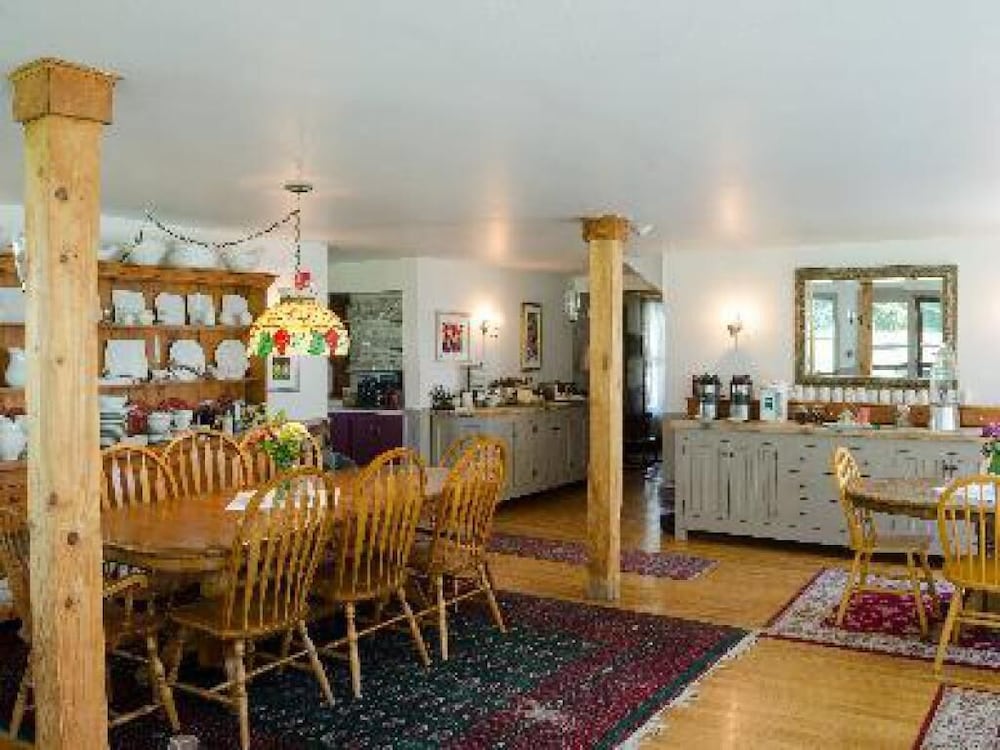 Lareau Farm Inn - photo 19