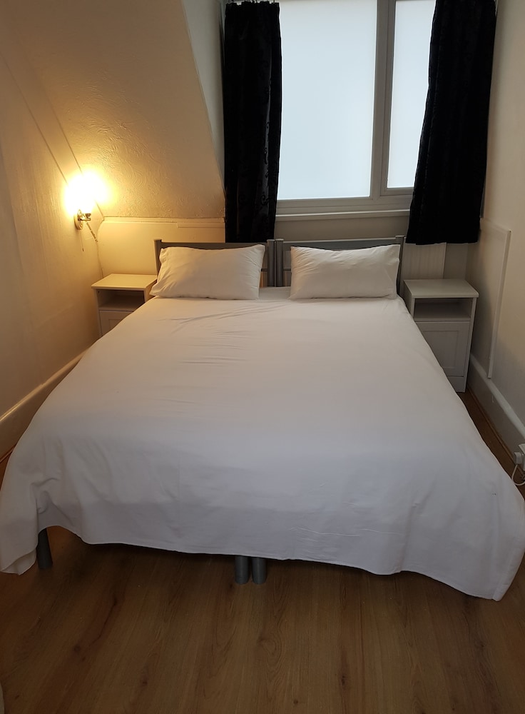 Boscombe Reef Hotel — Bournemouth — photo 5