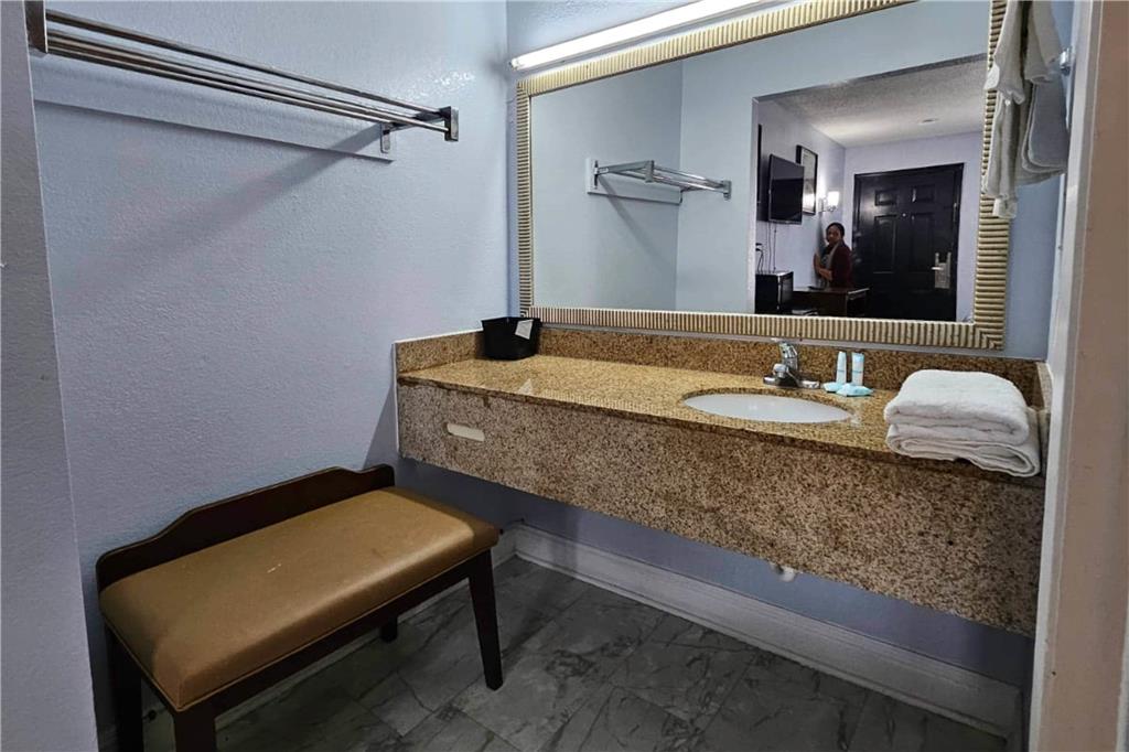 Rodeway Inn Hattiesburg North - photo 35