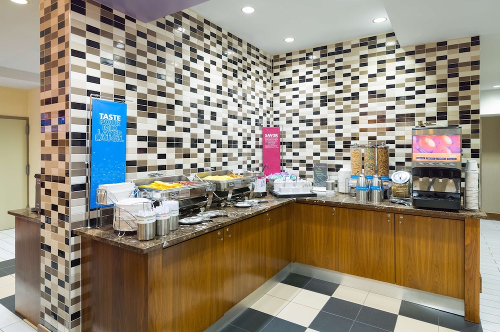Hampton Inn Madison Square Garden Area Hotel - photo 23