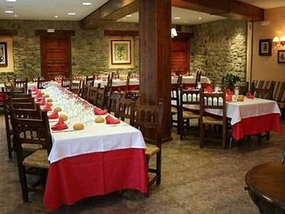 Hotel Tres Picos — Sahun — photo 5