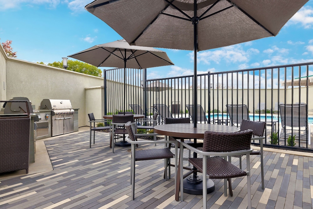 TownePlace Suites by Marriott Sacramento Elk Grove - photo 19