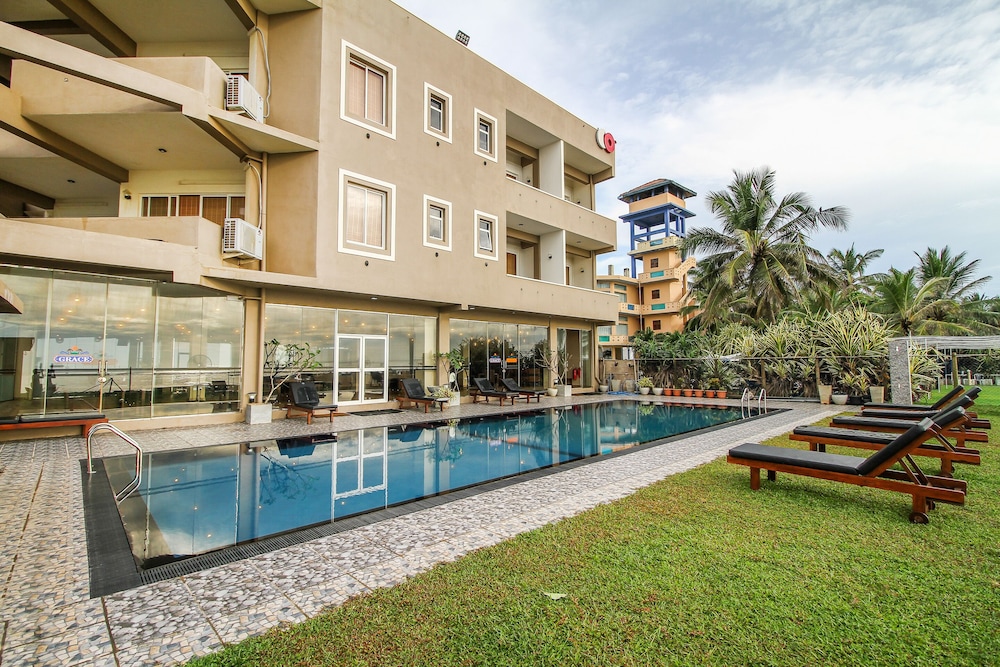 Capital O 311 Grace Beach Resort in Negombo, Sri Lanka