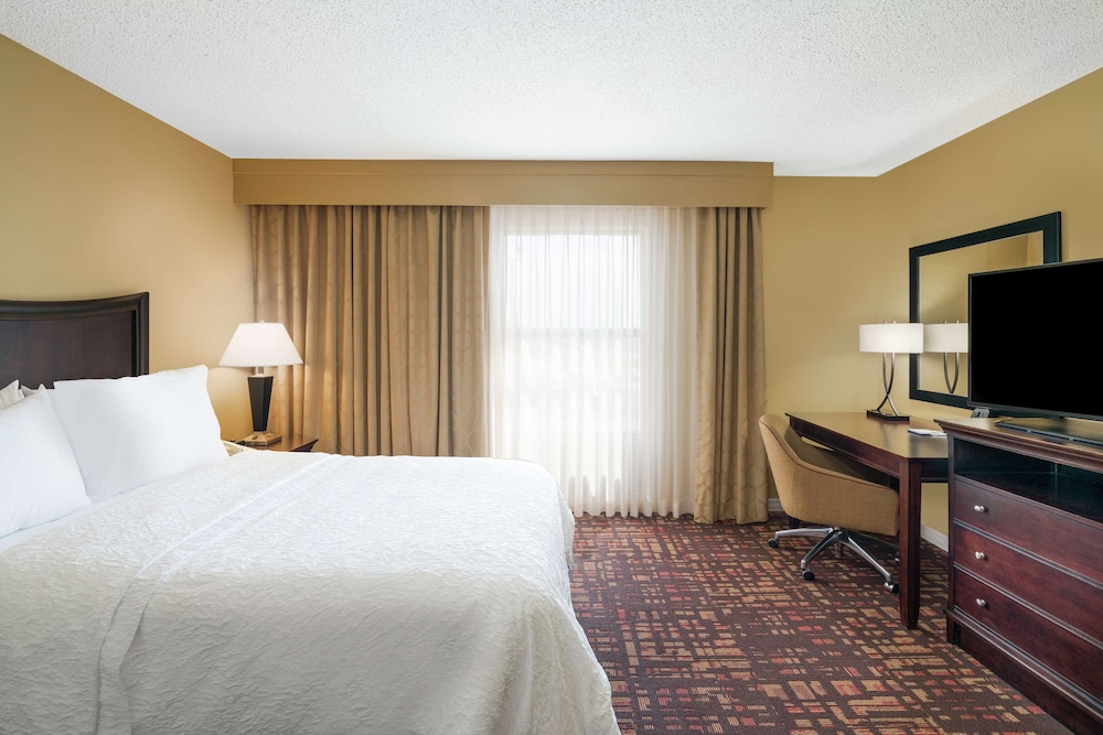 Hampton Inn Corydon - photo 18