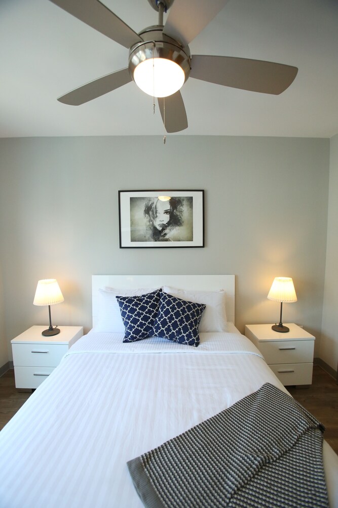 Downtown Cosmopolitan Suites - photo 45