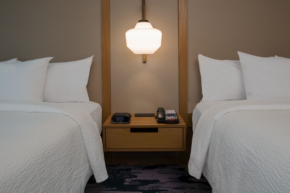 Fairfield Inn & Suites by Marriott Dallas Love Field - photo 7