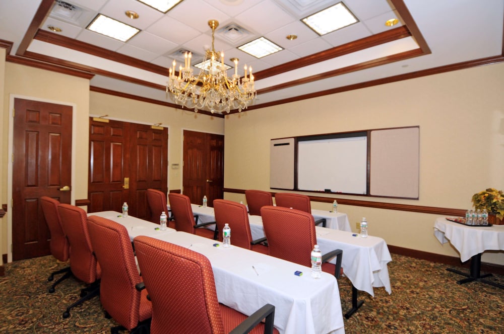 Hampton Inn Alexandria Old Town King St. Metro - photo 37
