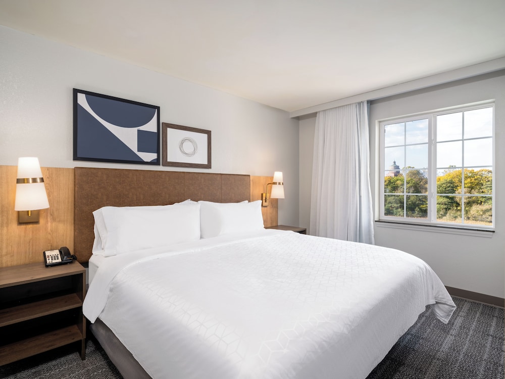 Staybridge Suites Rochester University by IHG - photo 23