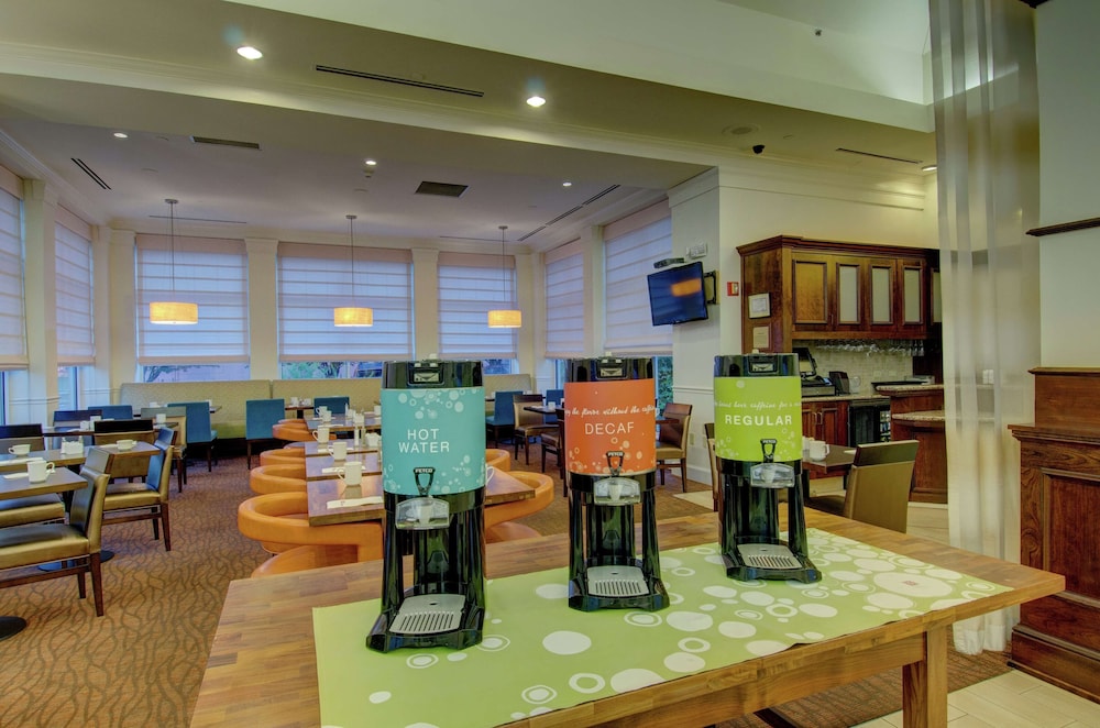 Hilton Garden Inn Norwalk - photo 10