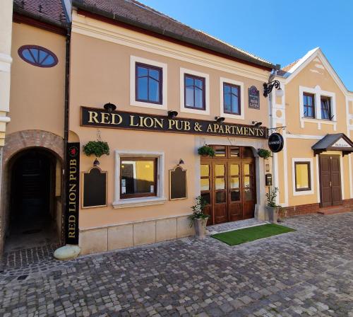 Red Lion Pub & Apartments Szentendre — 4-Star Luxury Hotel in Szentendre, Hungary
