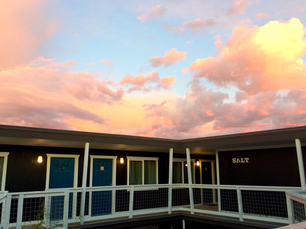 Salt Hotel & Pub - photo 17